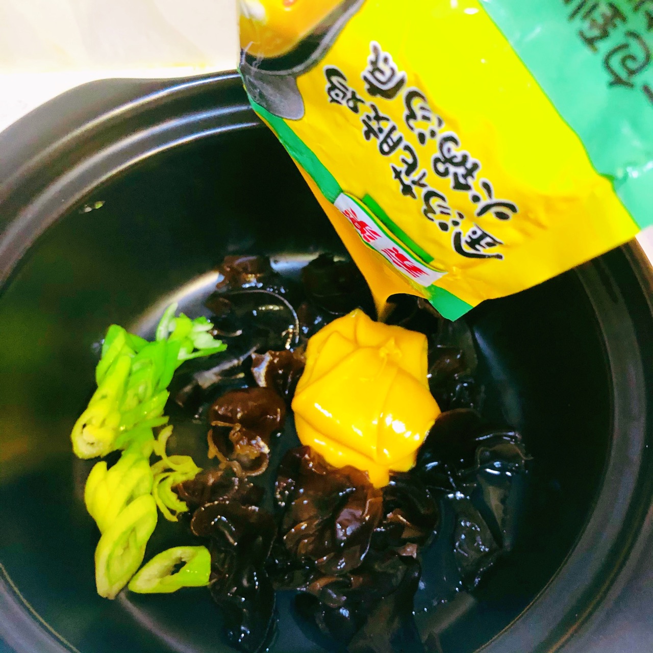 金汤烩芦笋双菇木耳