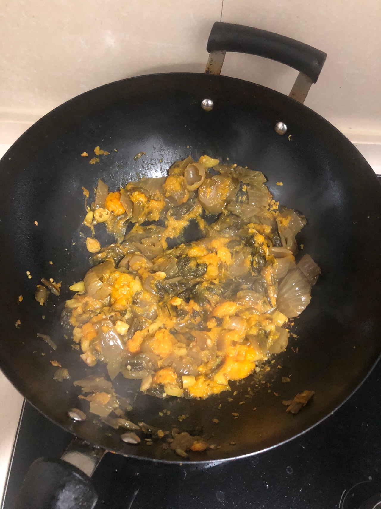 金汤酸菜鱿鱼