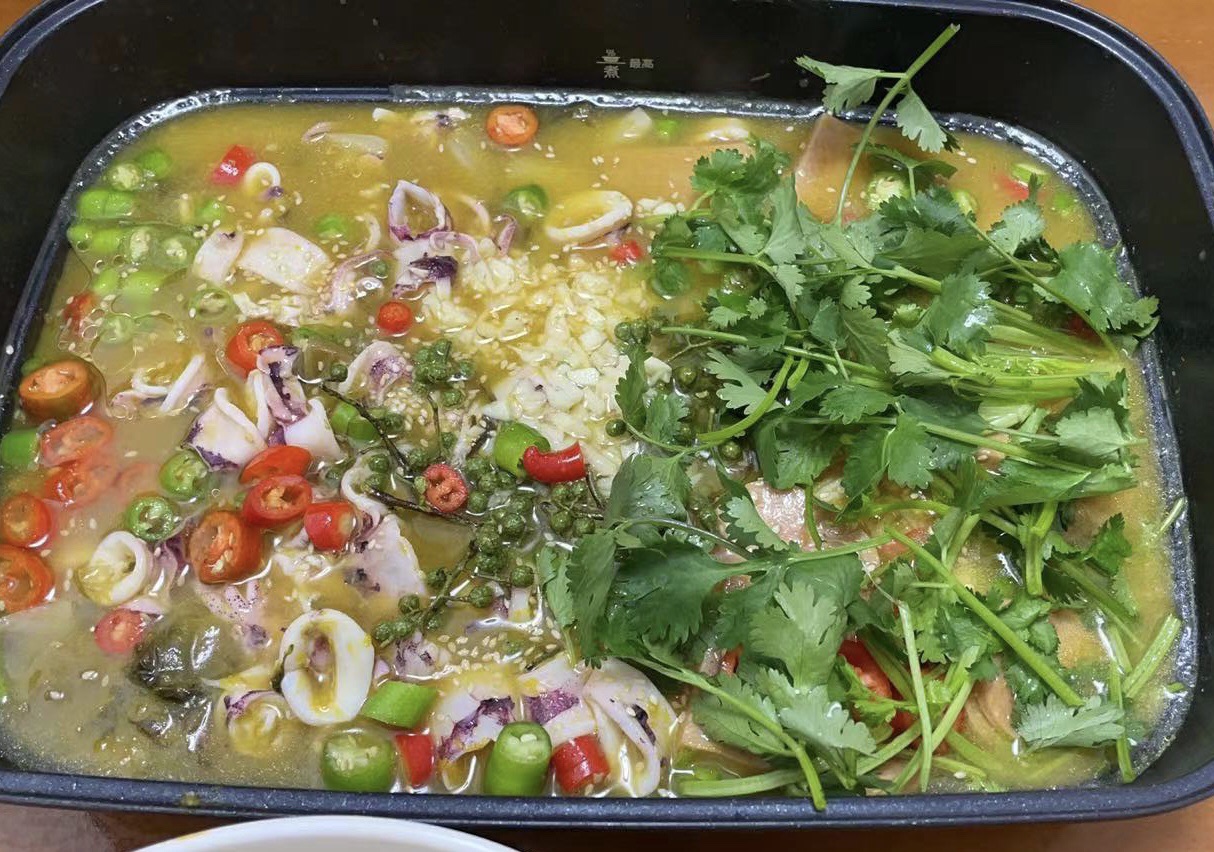 金汤酸菜鱿鱼