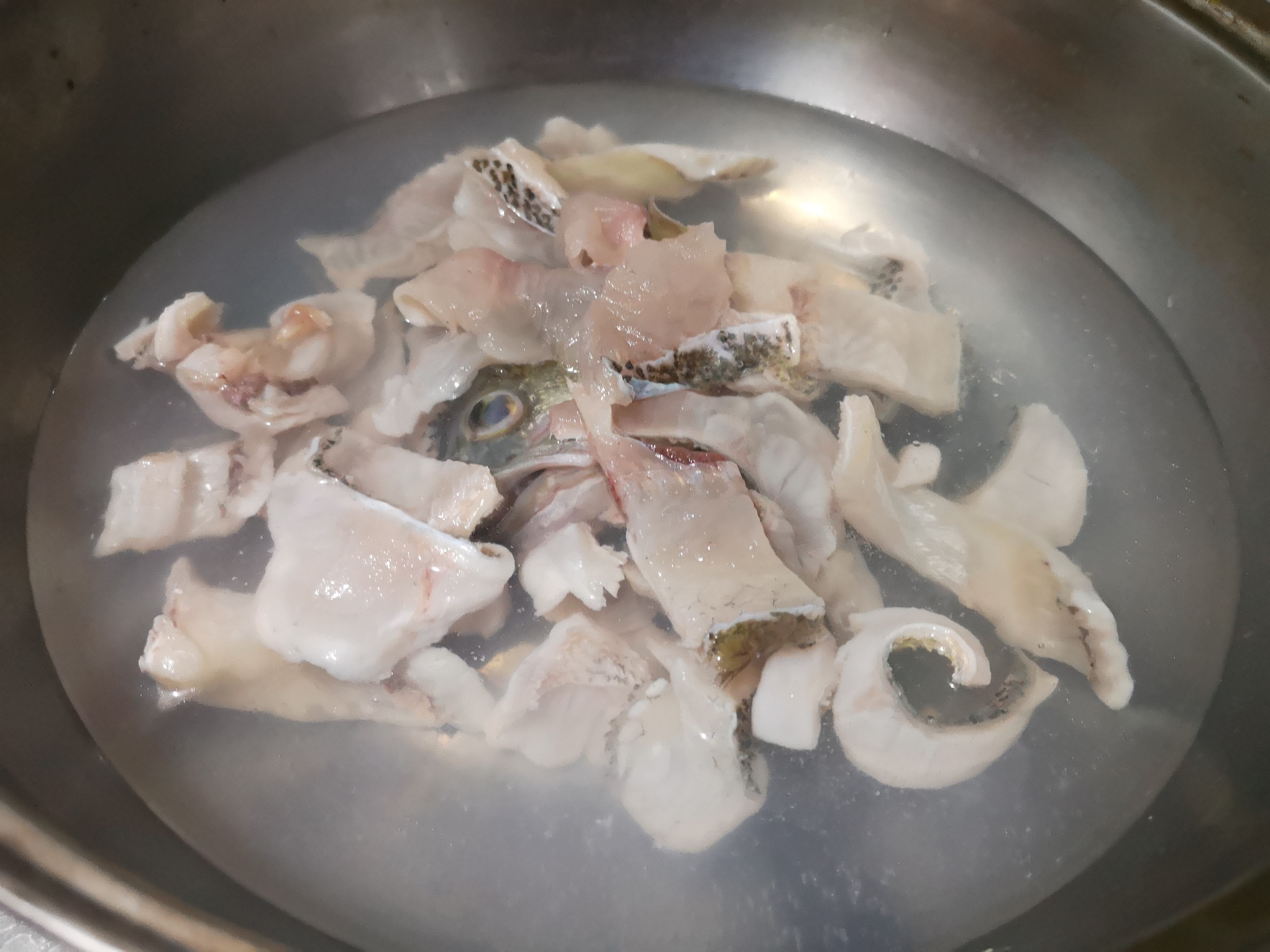 金汤酸辣鲈鱼