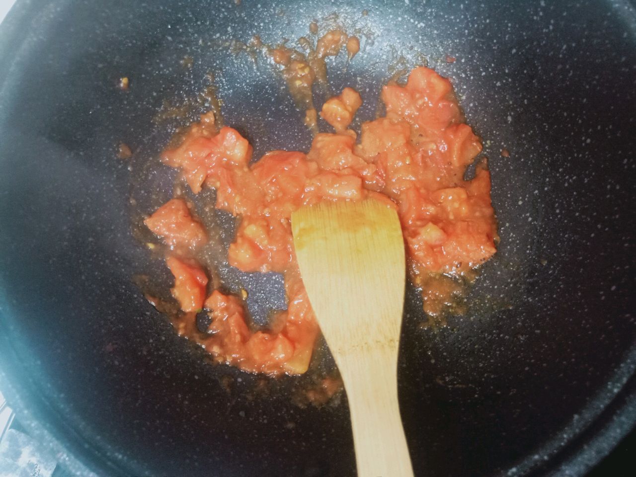 金针菇番茄鸡蛋汤