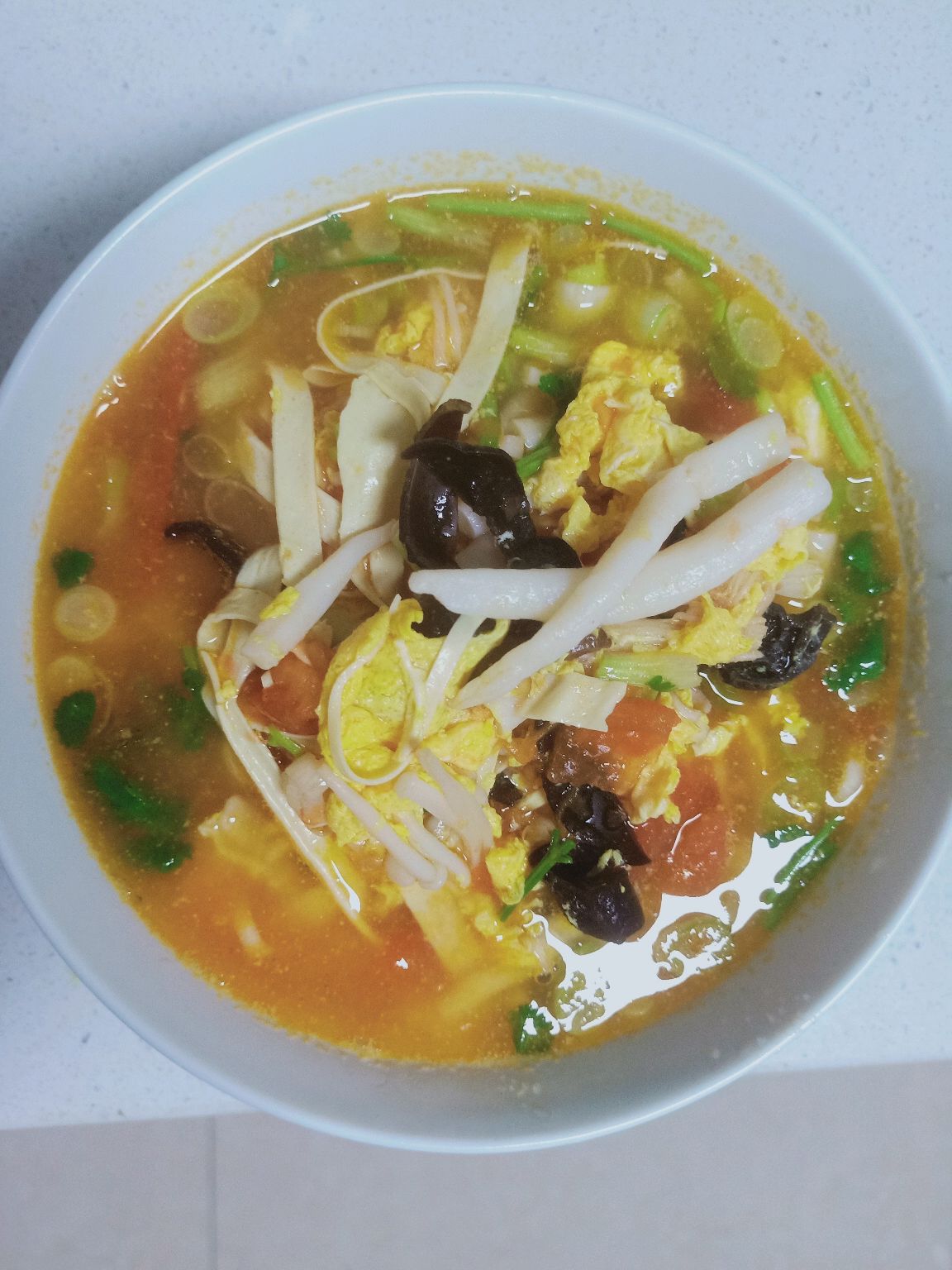 金针菇番茄鸡蛋汤