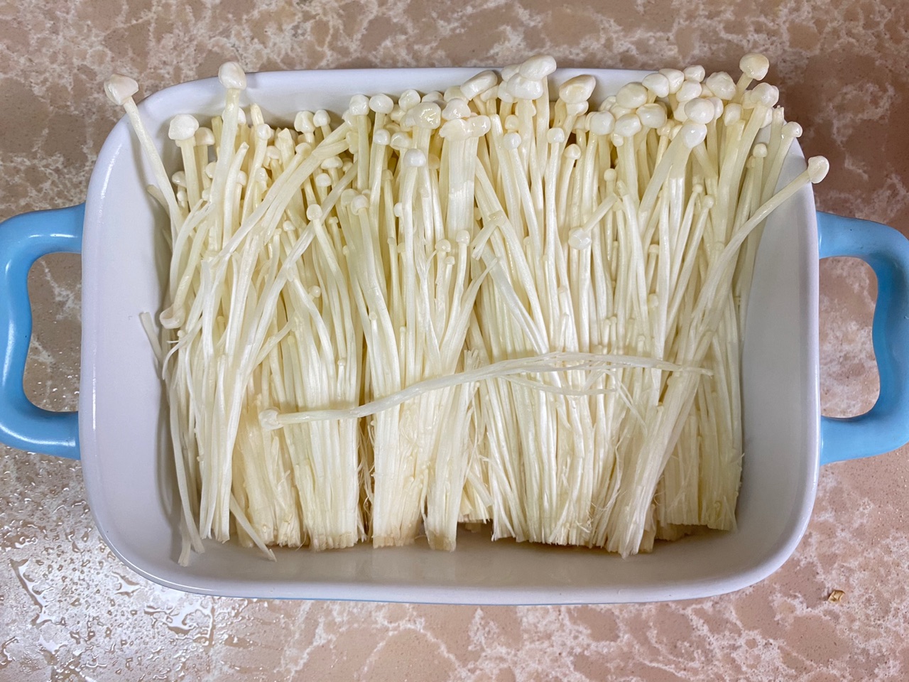 金针菇龙利鱼