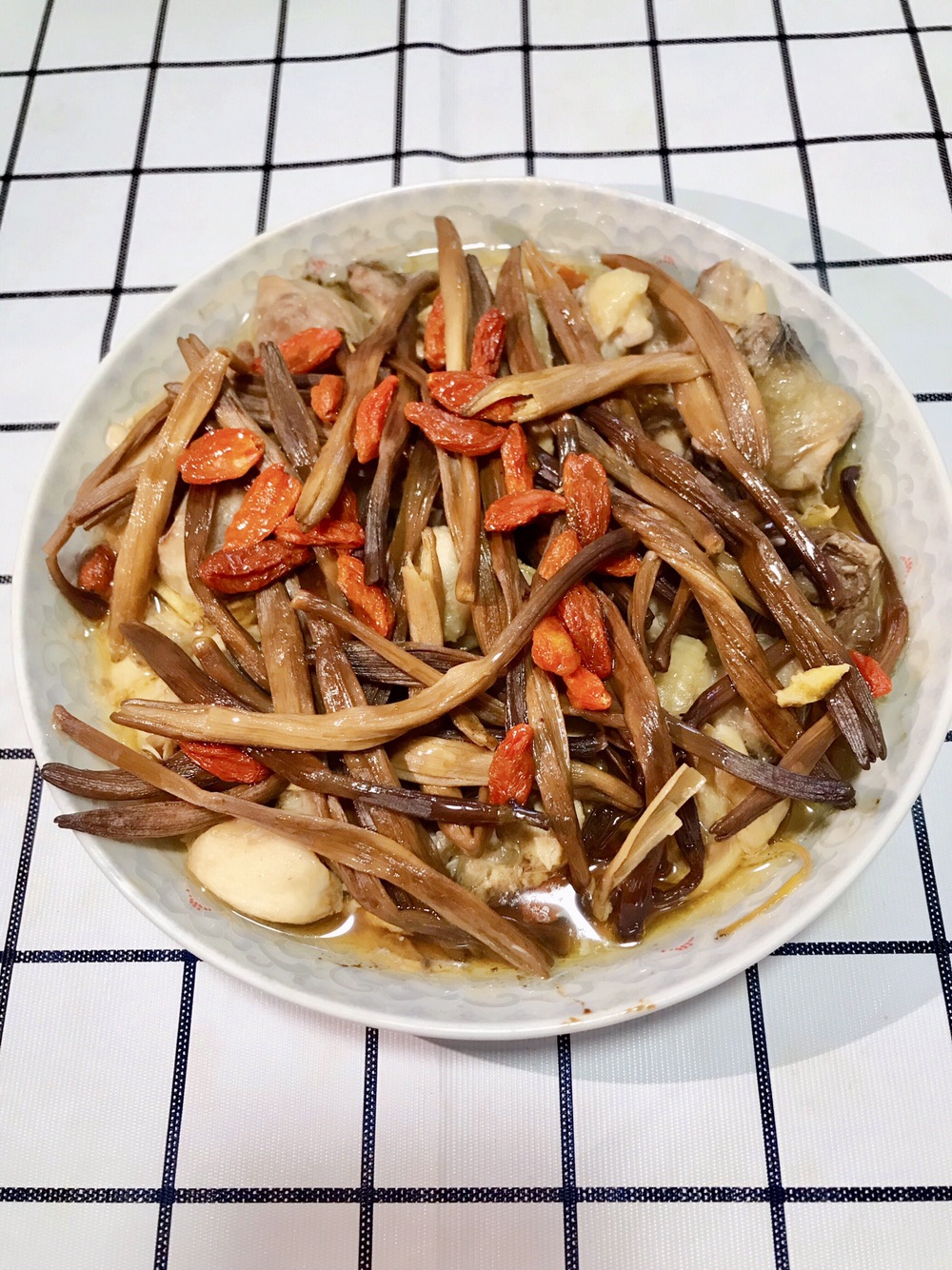 金针菇蒸鸡肉