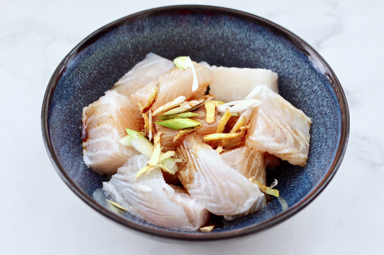 金针菇蒸龙利鱼