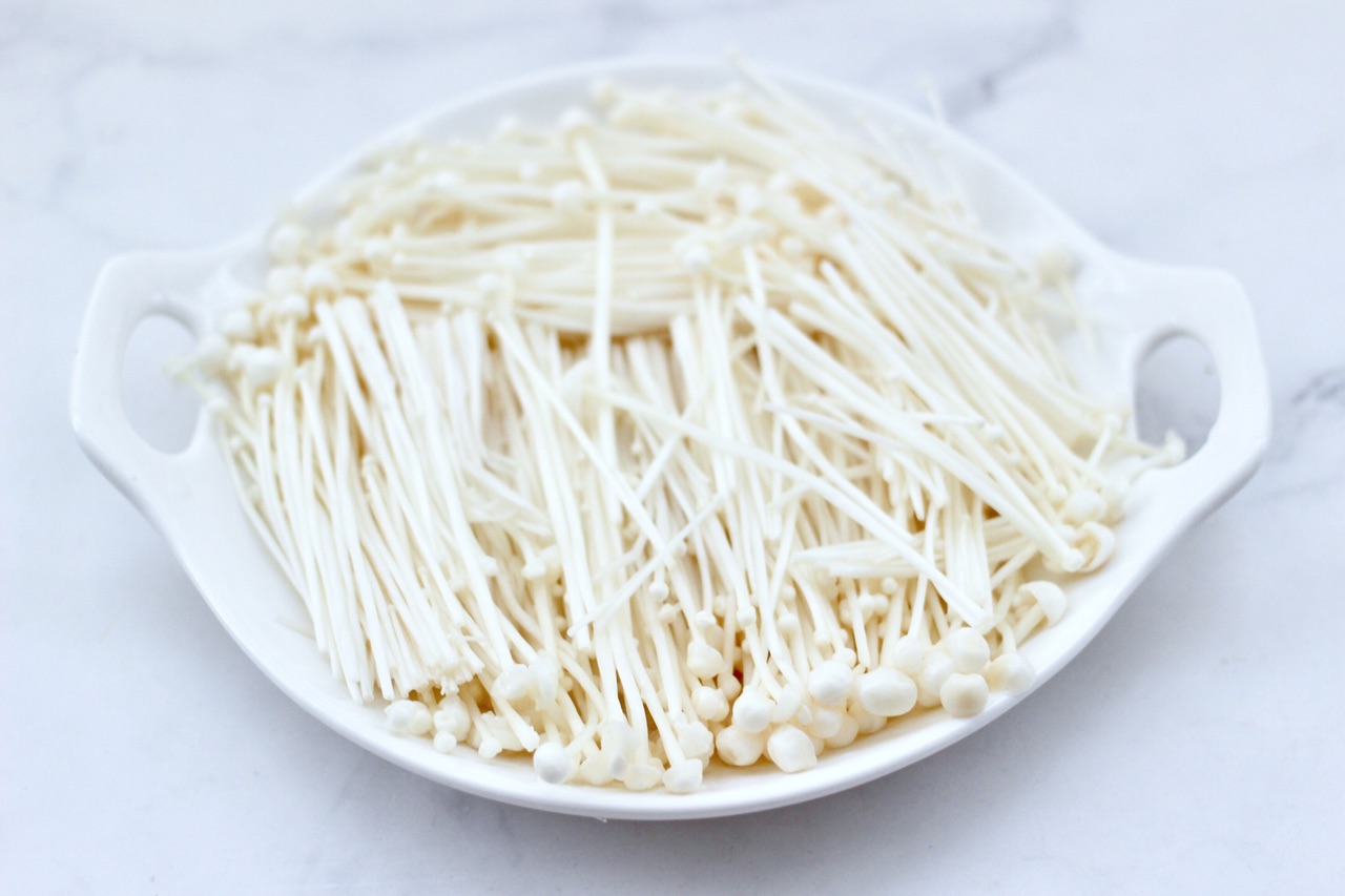 金针菇蒸龙利鱼
