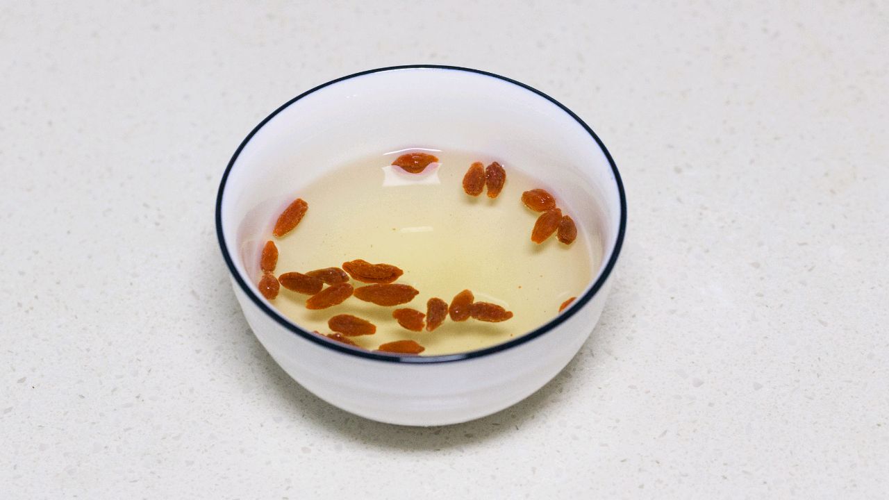 金盅百合糯米饭