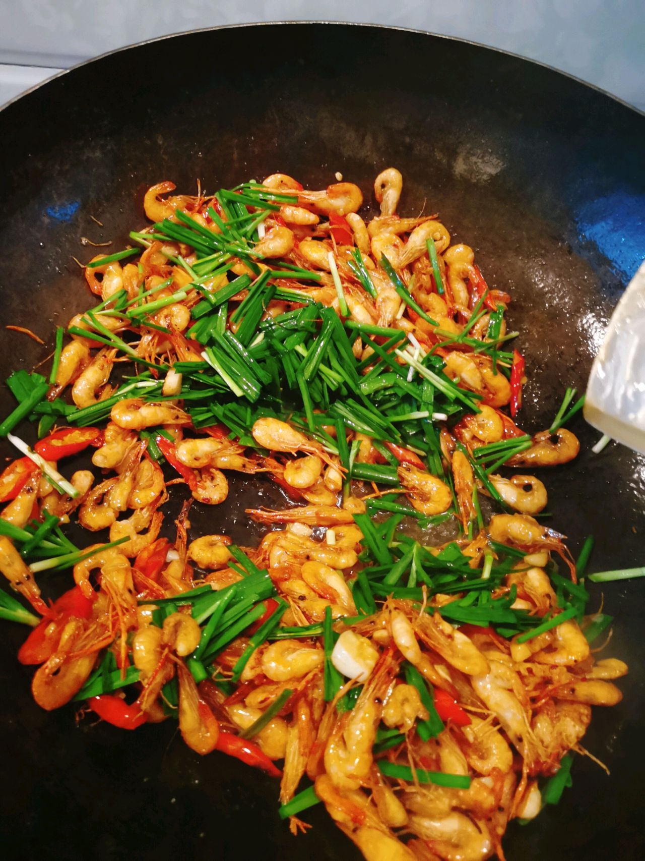 韭菜炒河虾
