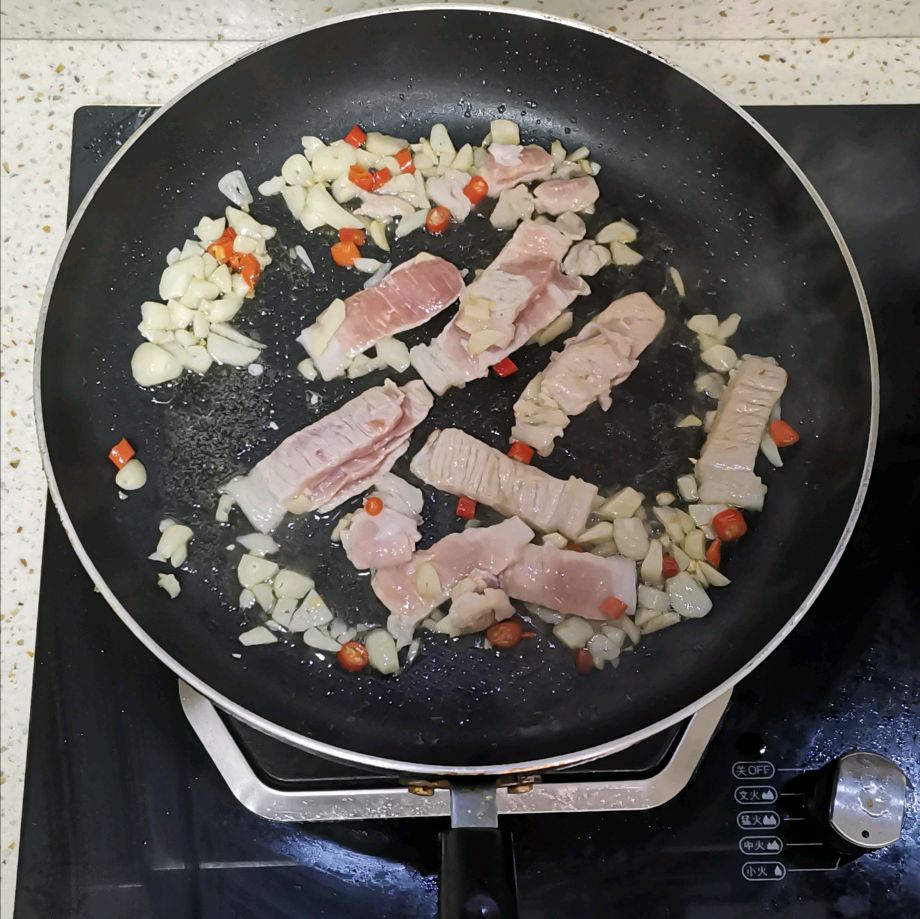 韭菜炒南瓜