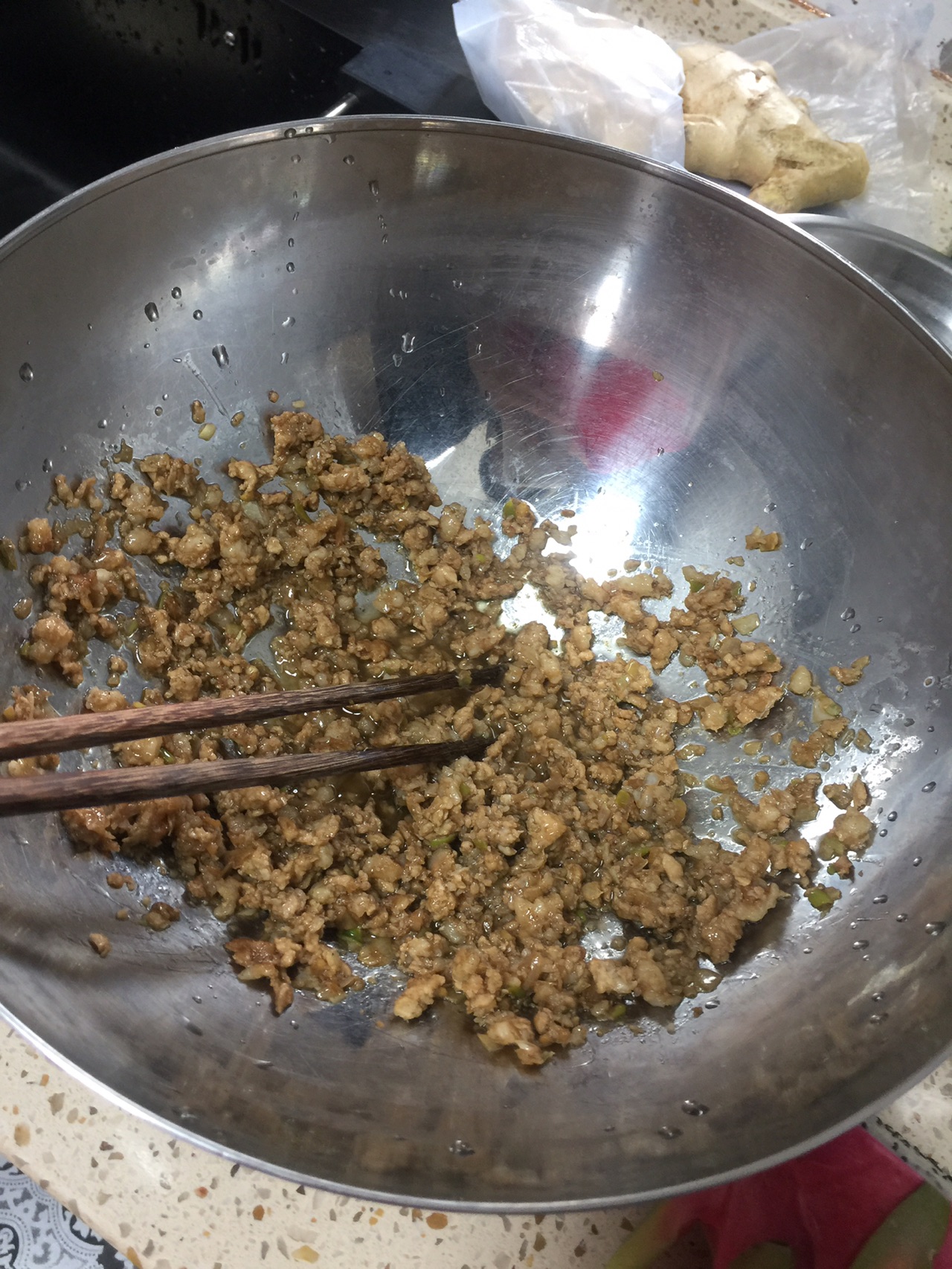 韭菜鸡蛋猪肉虾仁水饺-彩色版