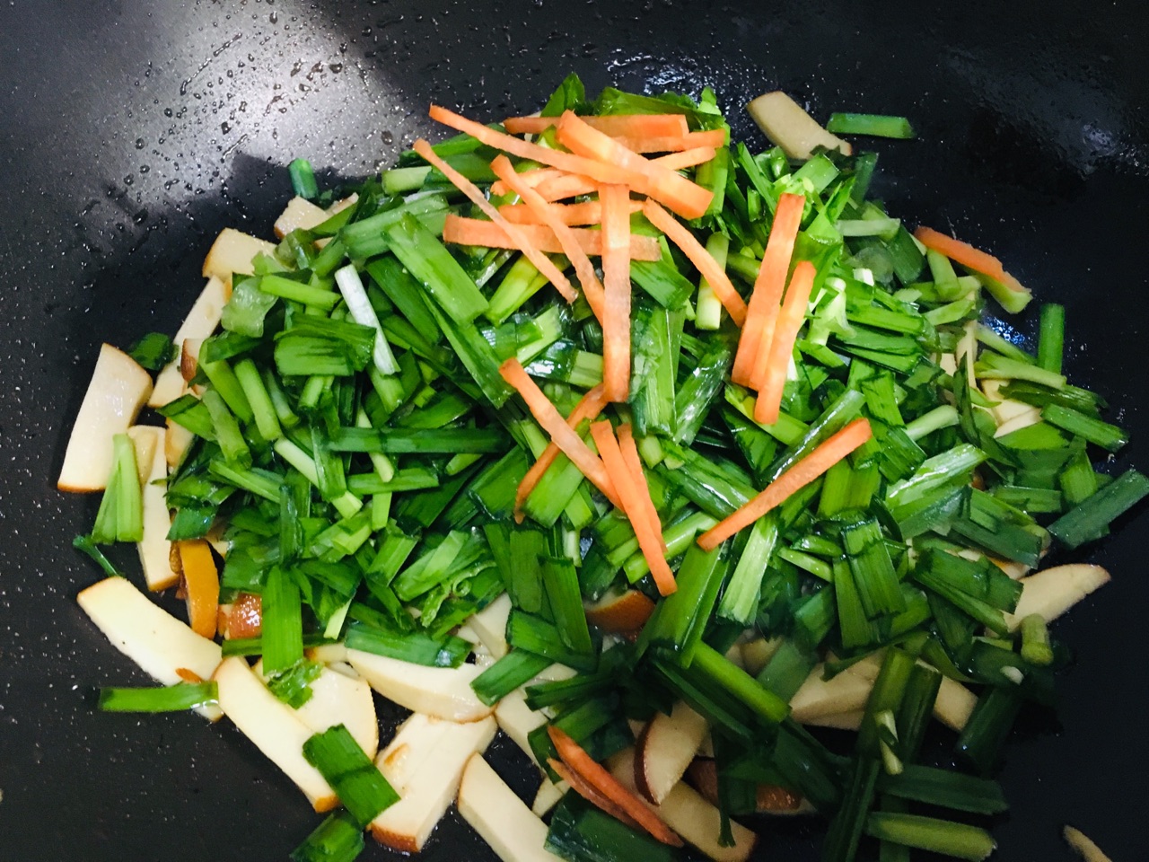 韭菜素鸡