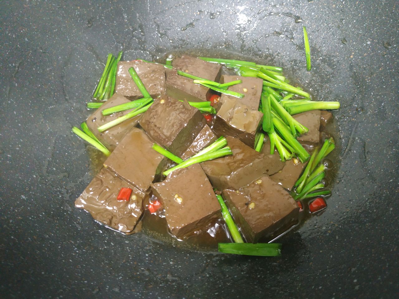韭菜鸭血