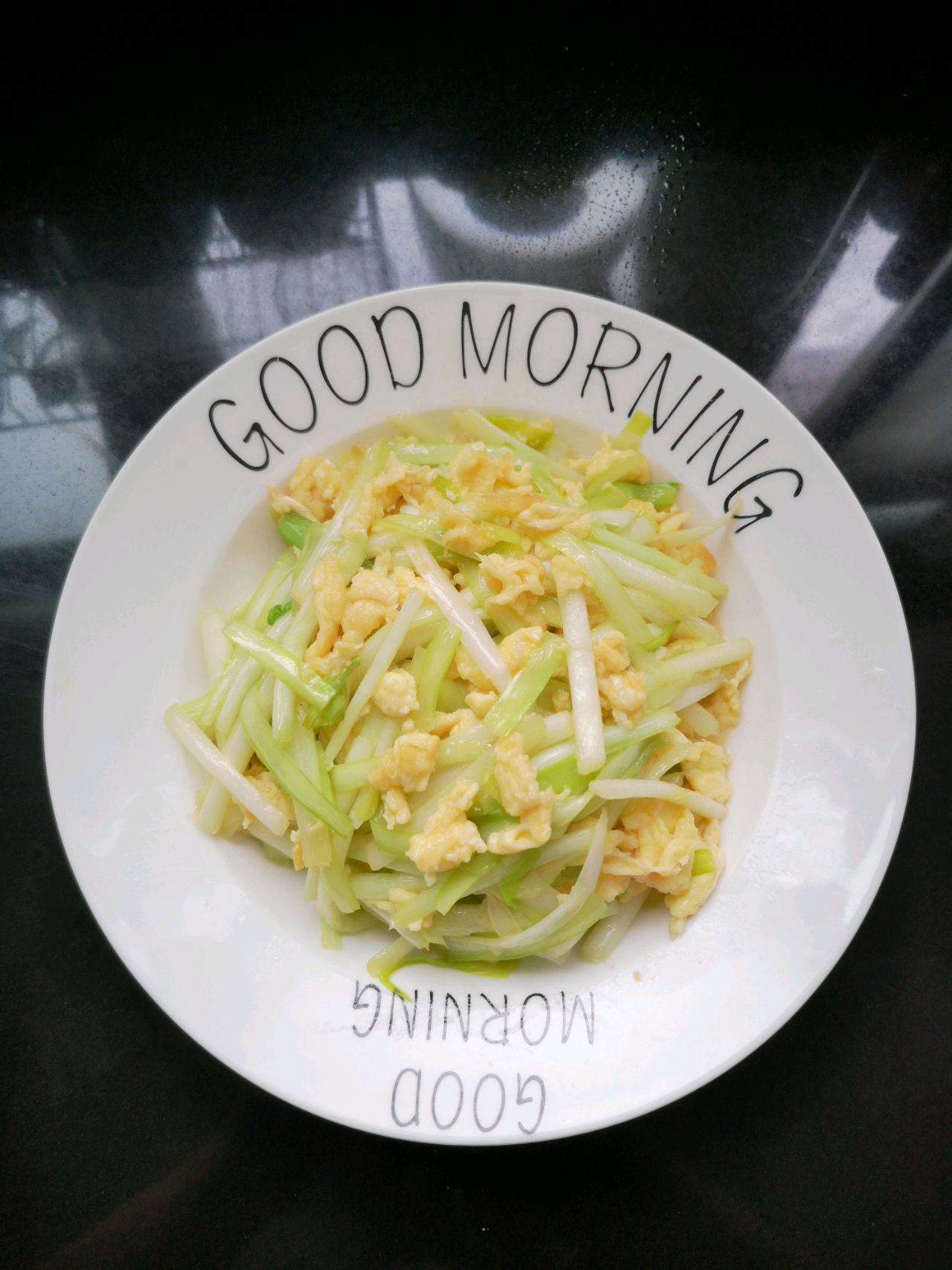 韭黄炒鸡蛋