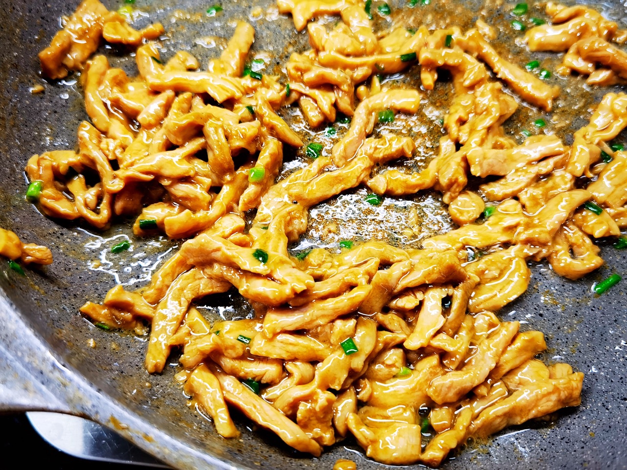 韭黄豆干肉丝卷饼