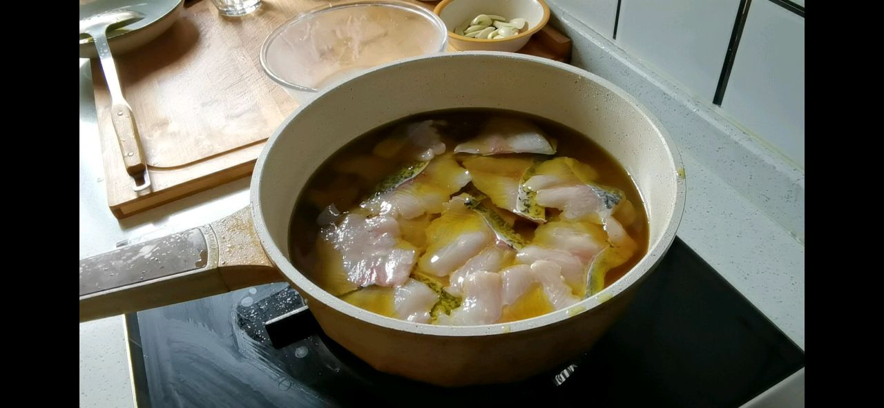 韭黄烩鱼片
