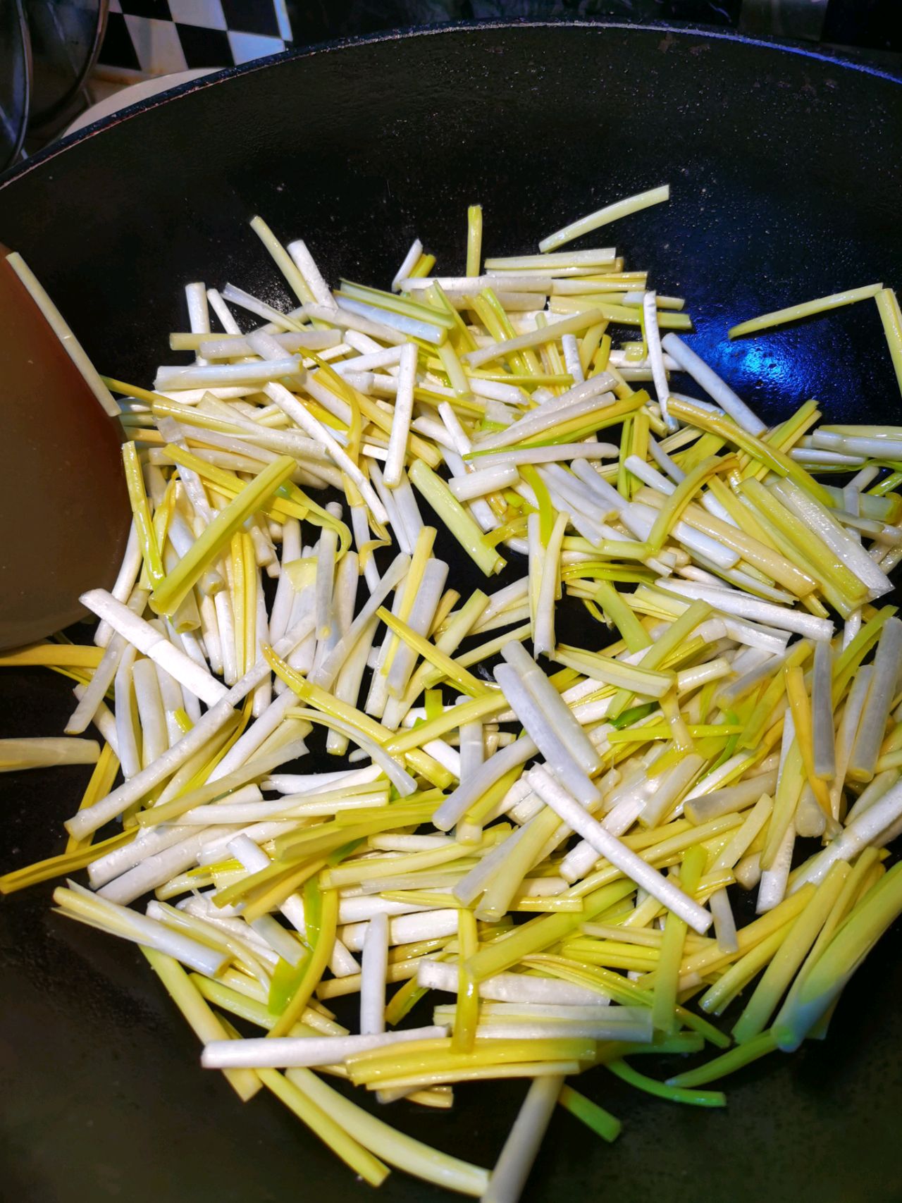 韭黄虾仁滑蛋