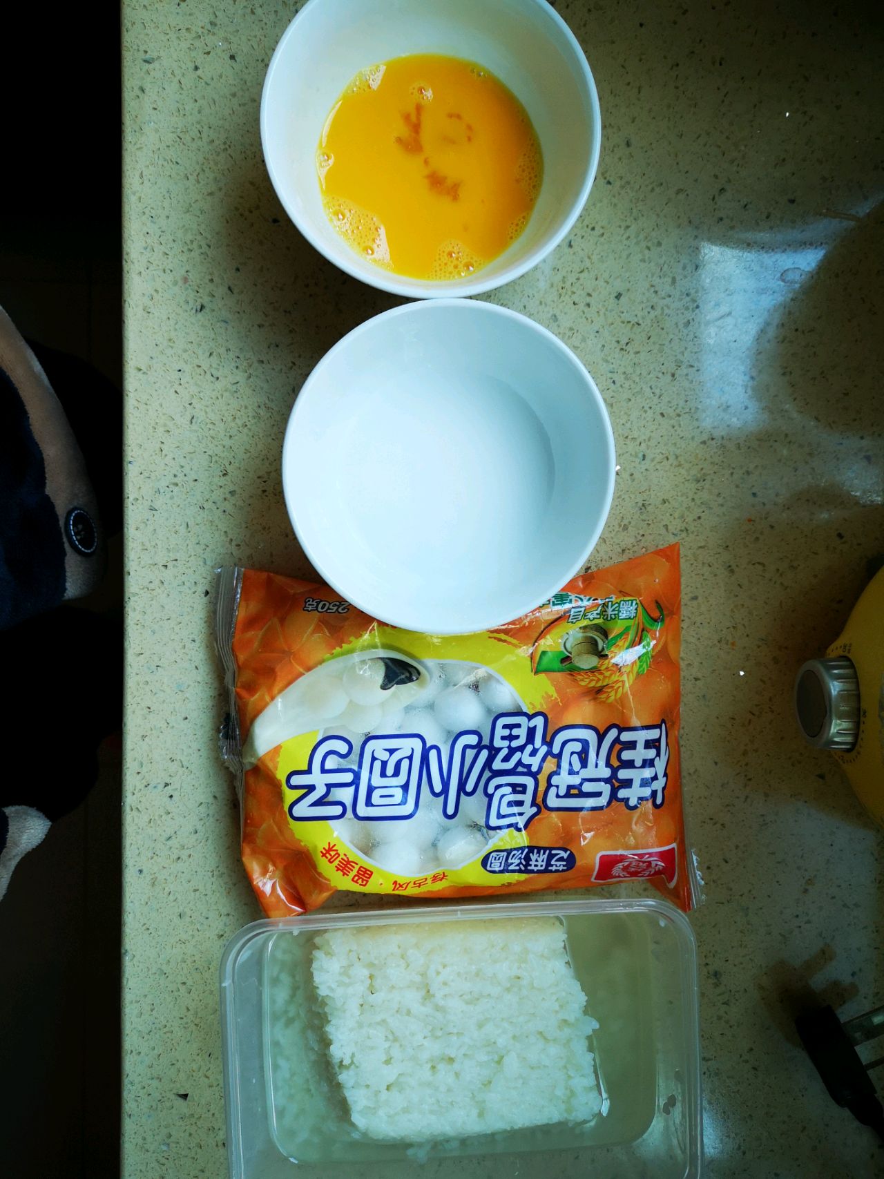 酒酿蛋花圆子羹