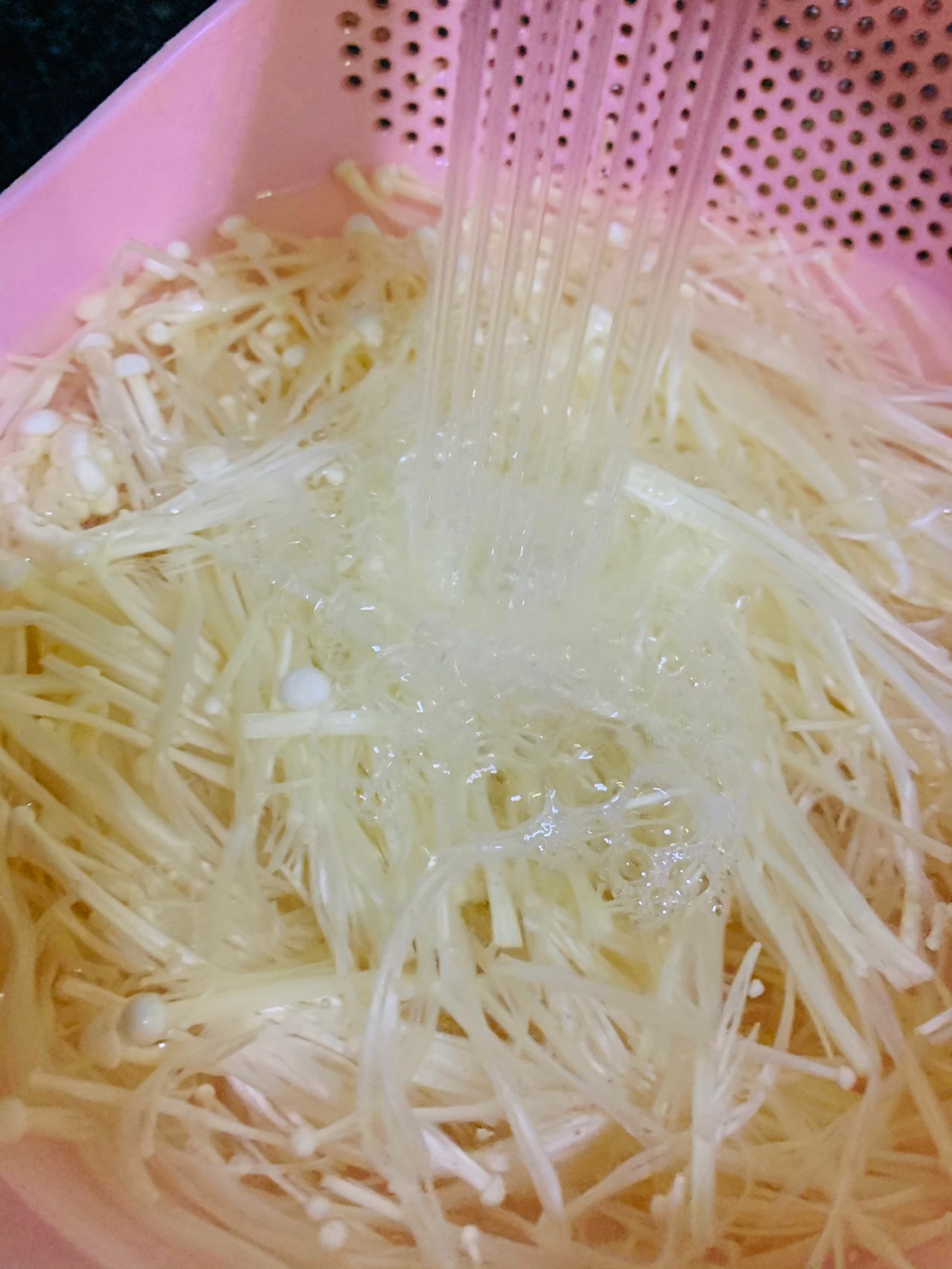 旧庄蚝油金针菇炒日本豆腐