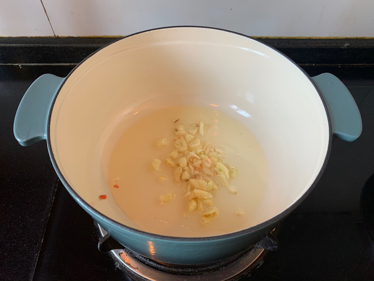 巨开胃番茄酸辣汤