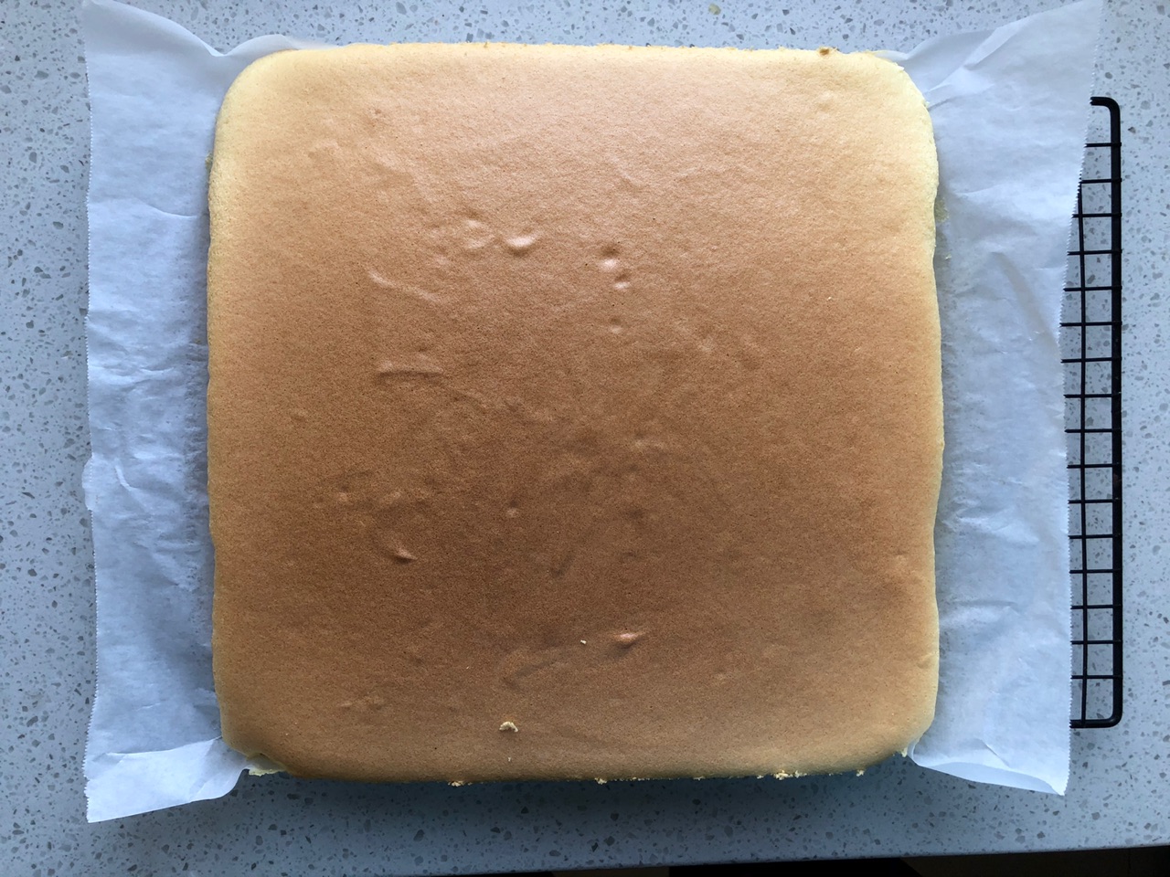 卷不裂的原味奶油蛋糕卷