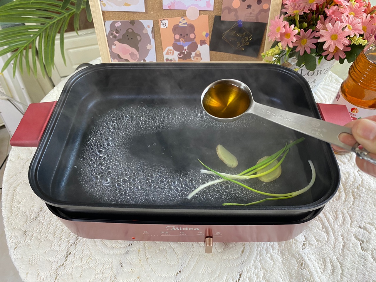 菌菇鸡汤面