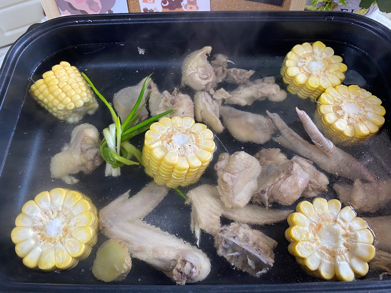 菌菇鸡汤面