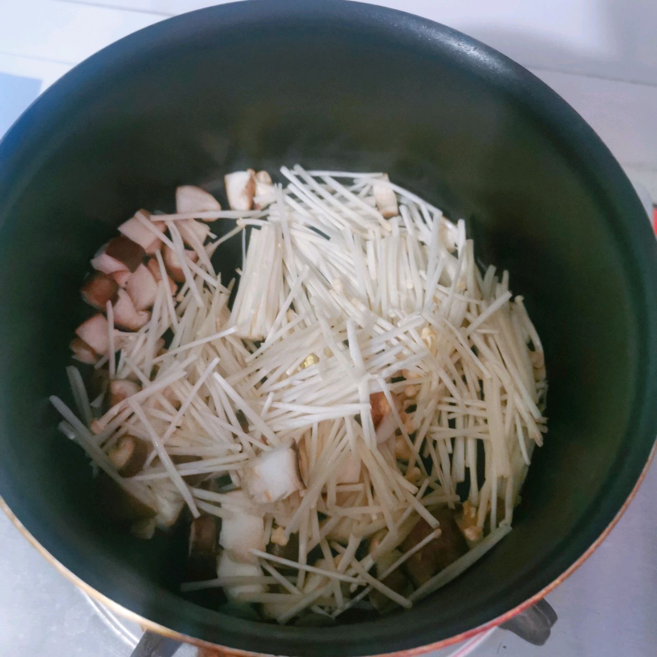 菌菇娃娃菜蛋饼