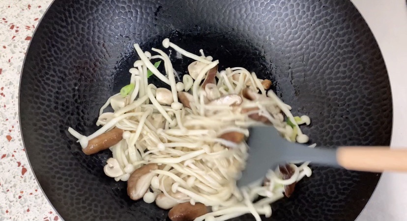 菌菇小炒