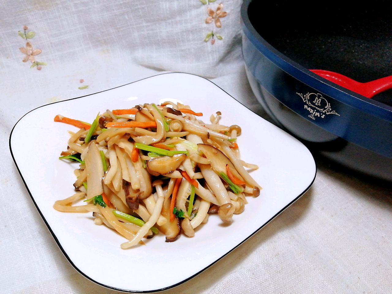 菌菇小炒