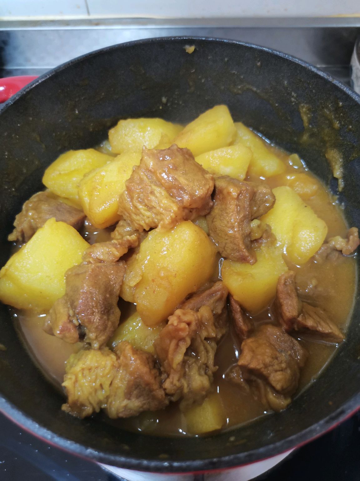咖喱酱焖牛腩土豆