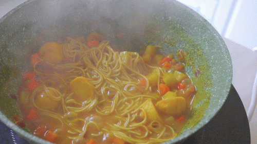 咖喱鱼丸面