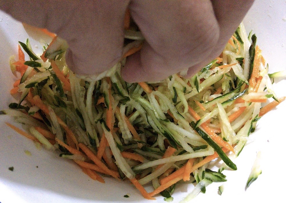 开胃三丝凉拌菜，清爽上桌