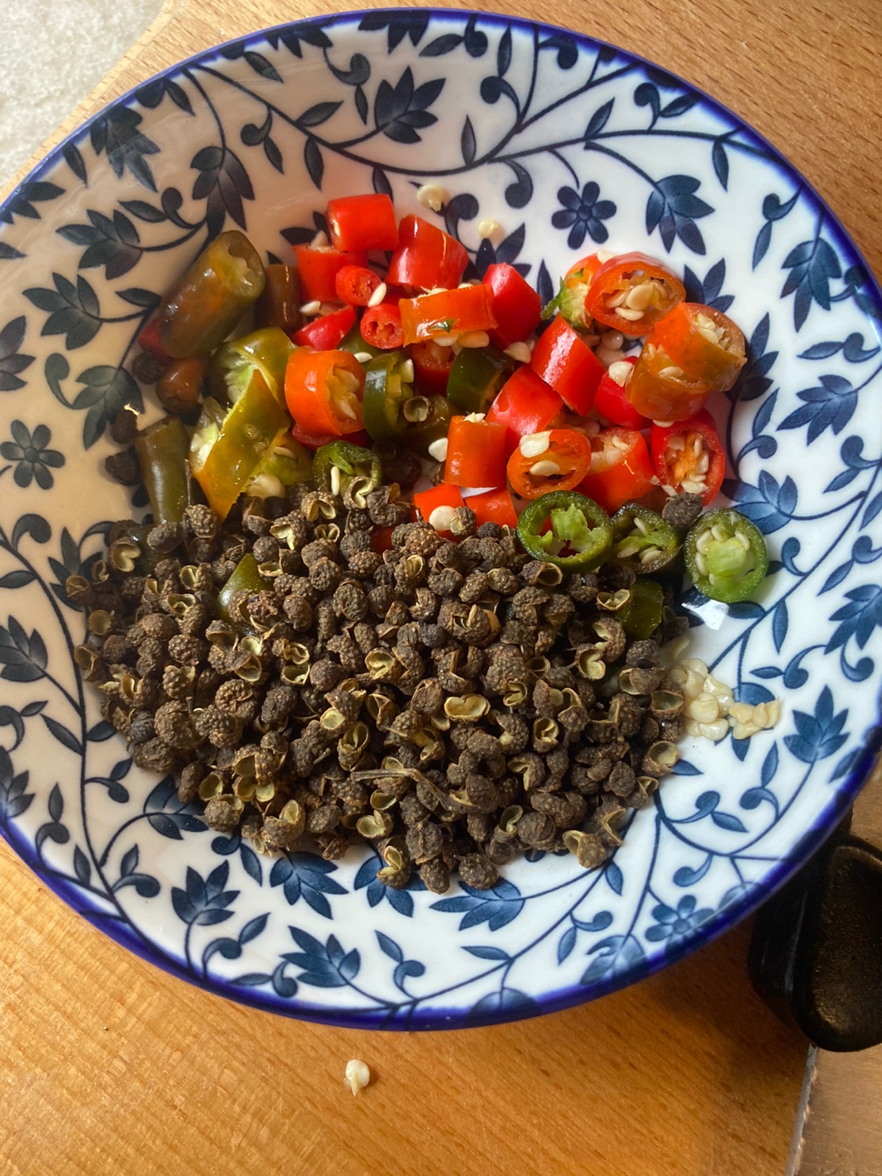 开胃椒麻酸菜鱼