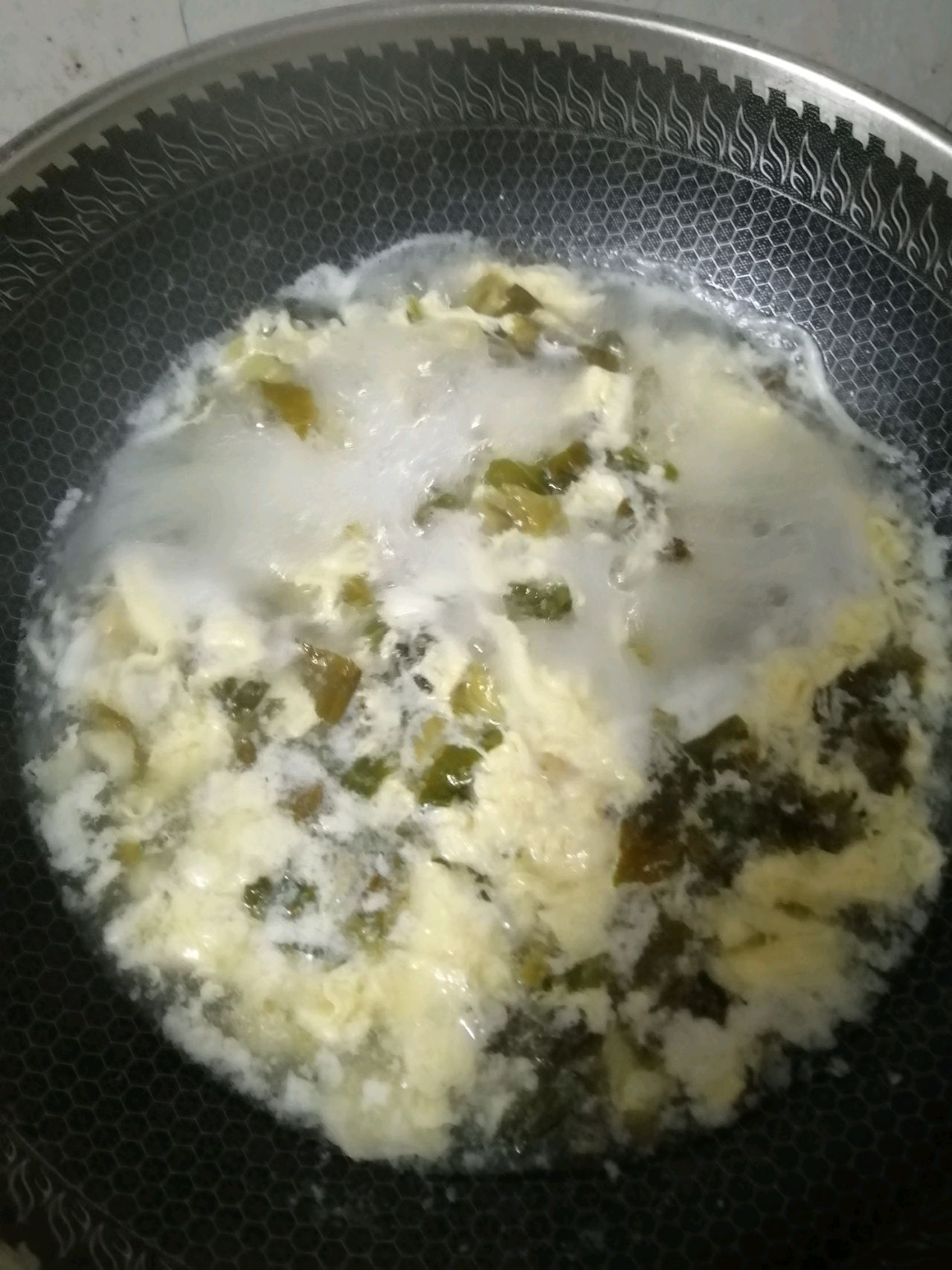 开胃酸菜蛋花汤