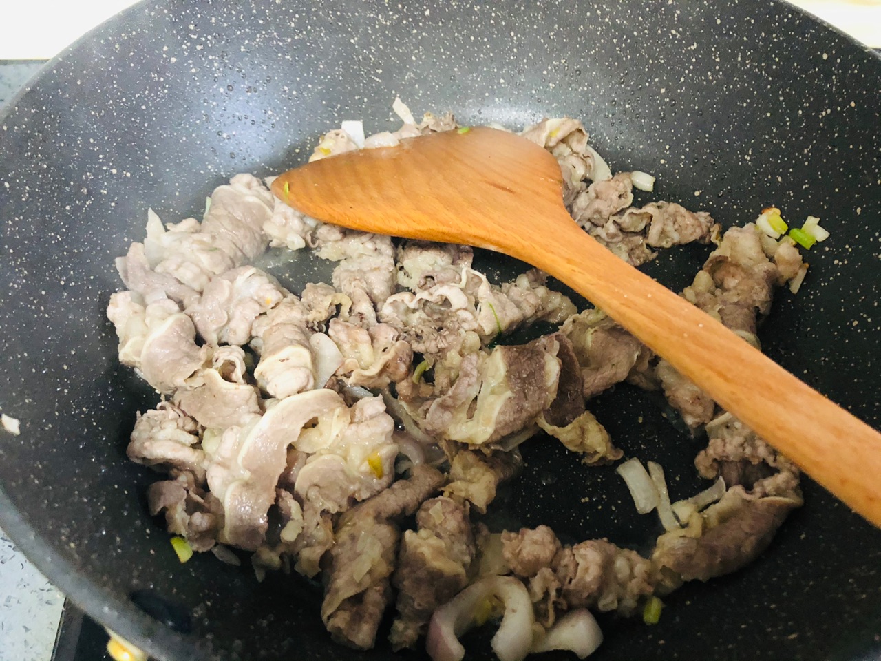 堪比吉野家的秘制肥牛饭