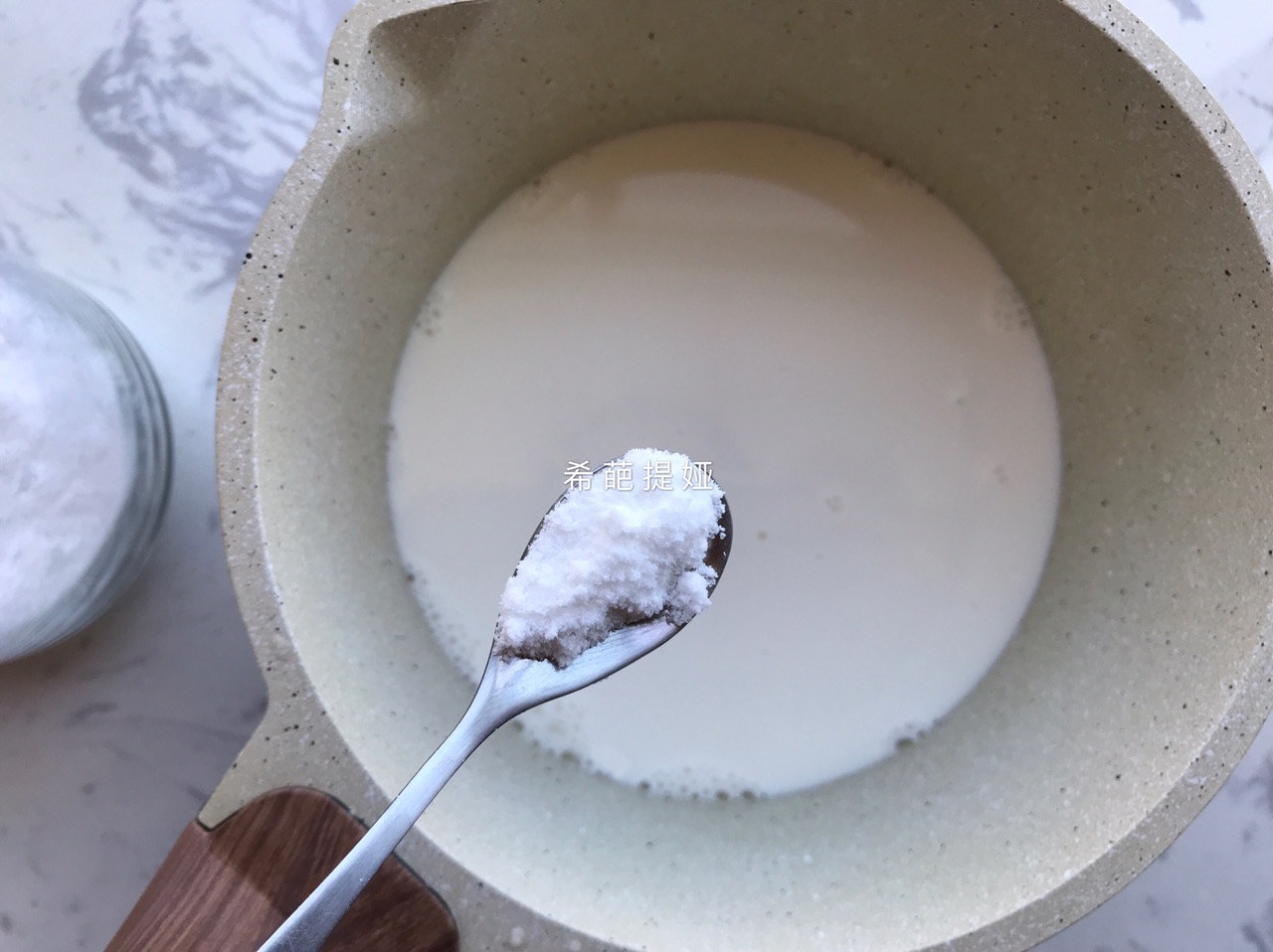 烤牛奶布丁