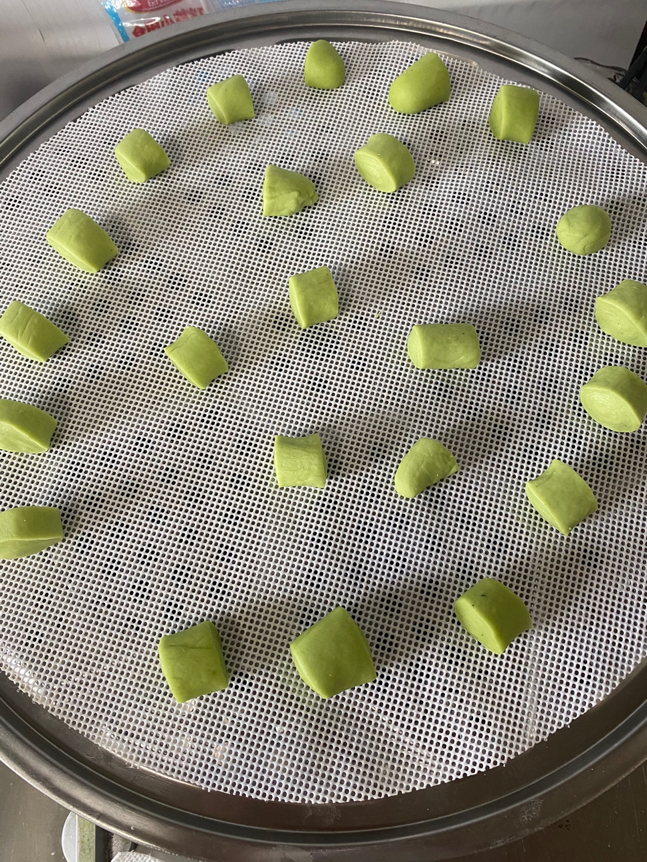 可爱的菠菜馒头