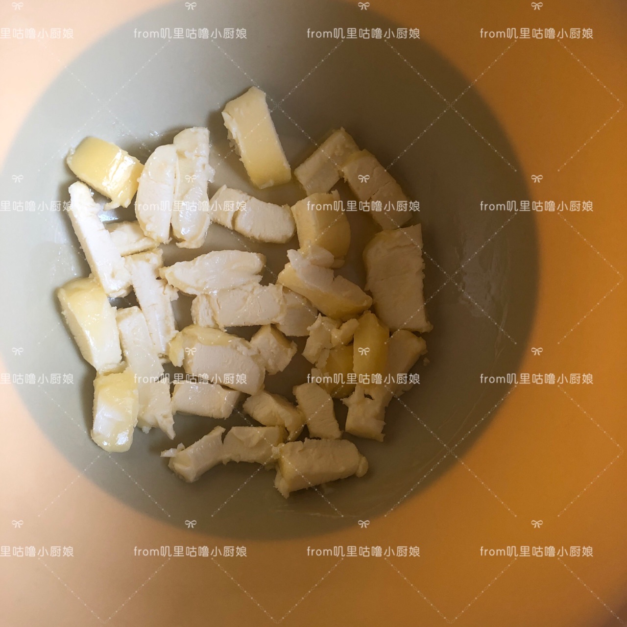 可可白巧小花环曲奇