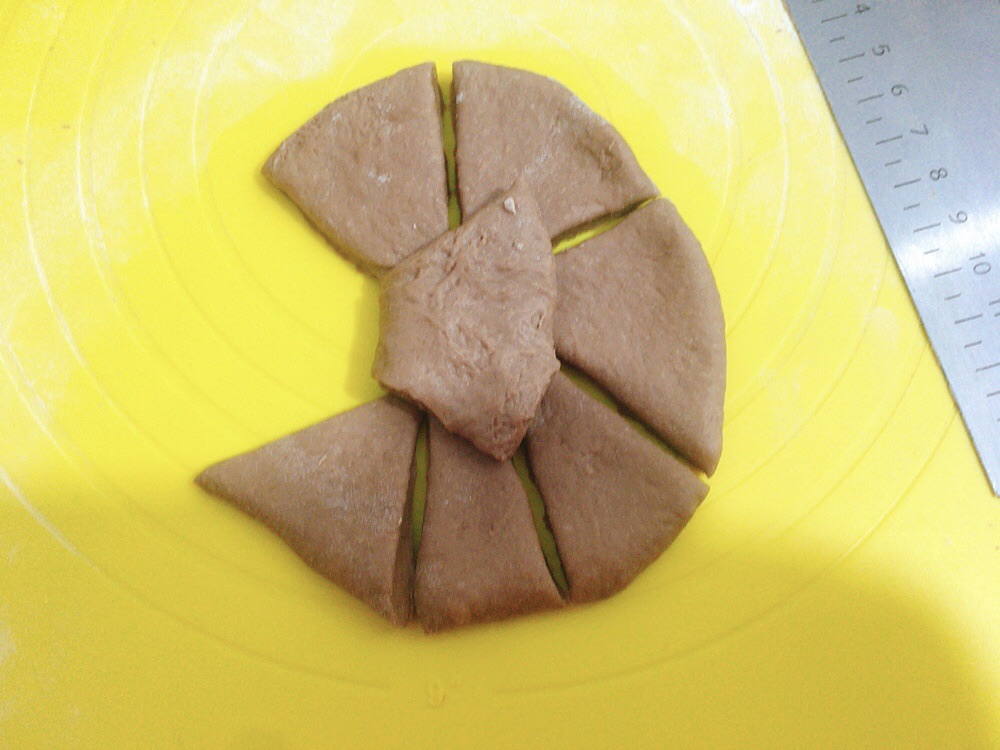 可可蝴蝶结面包