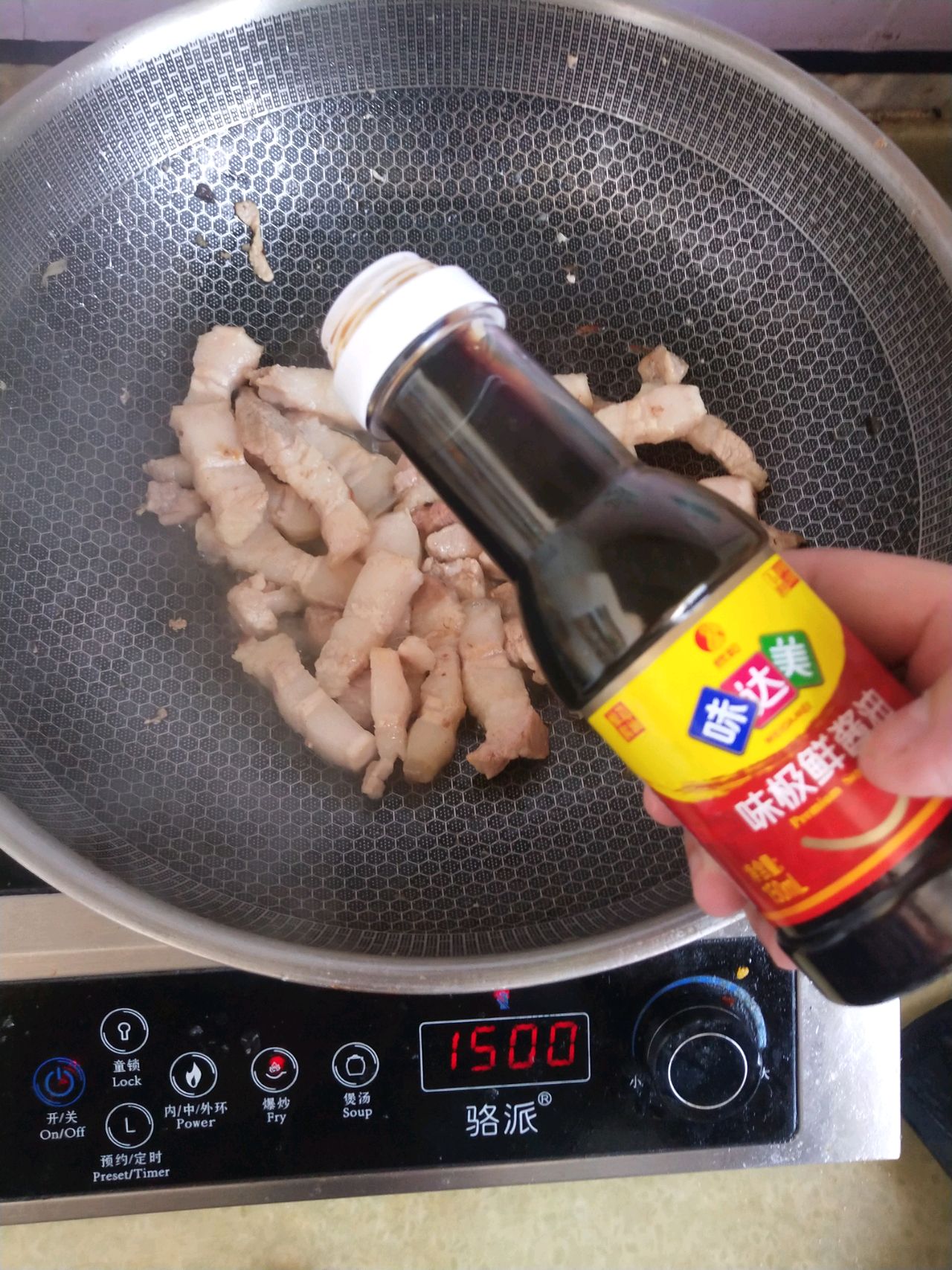 可乐家的招牌卤肉饭