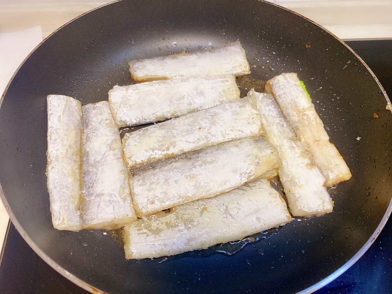 可以撕着吃的红烧糖醋带鱼
