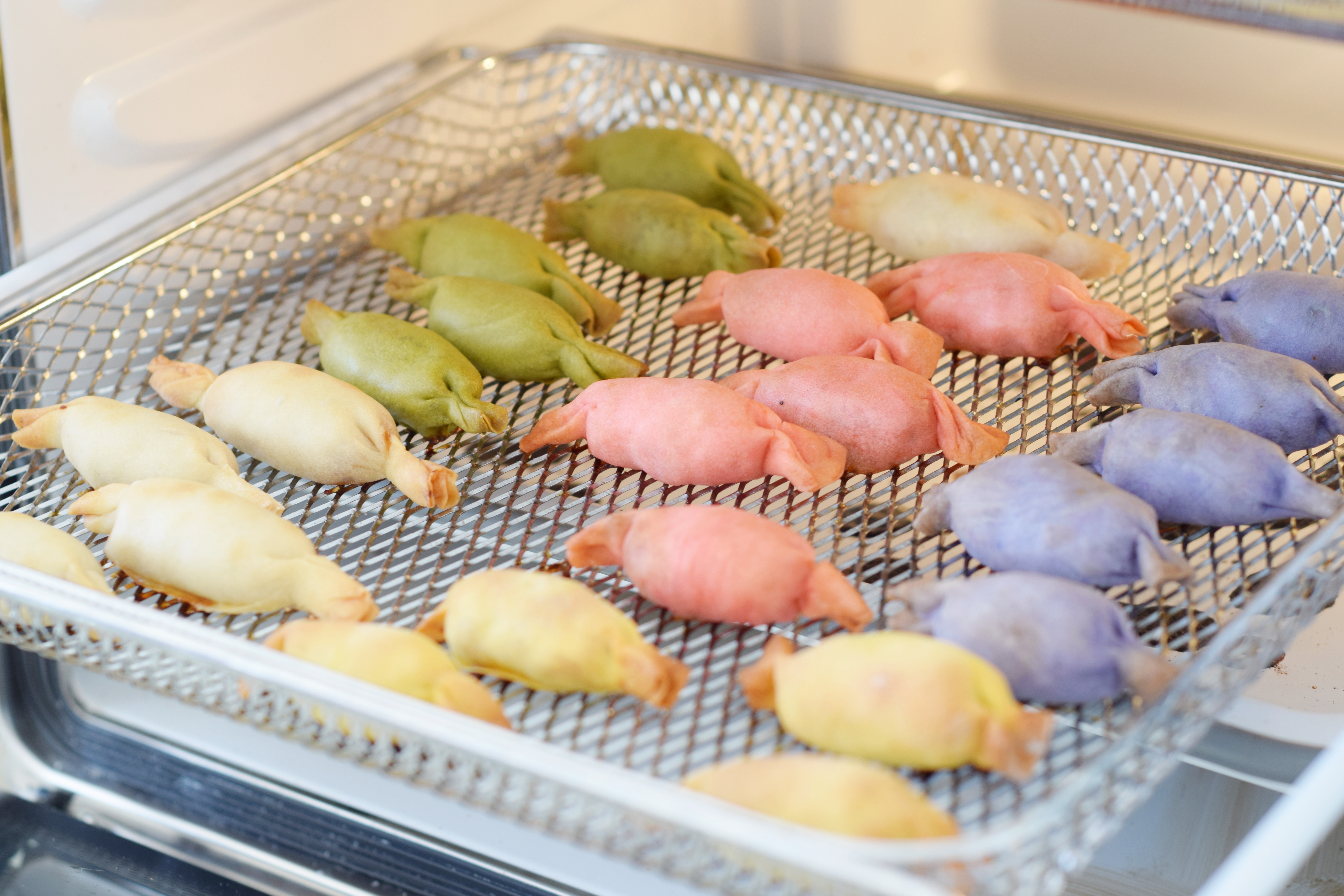 空气炸多彩糖果饺子