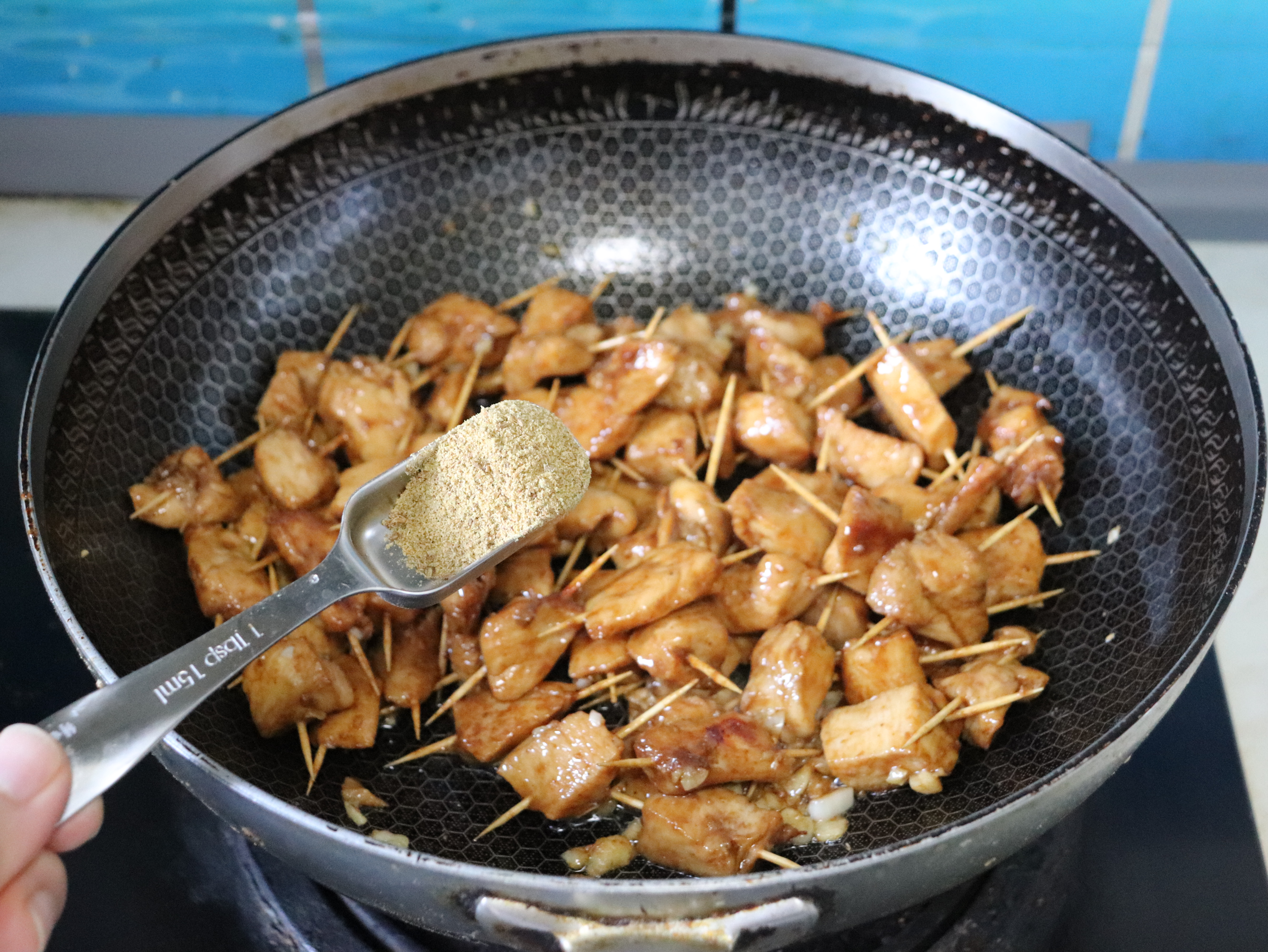 口一串,超级解馋好吃的牙签鸡胸肉