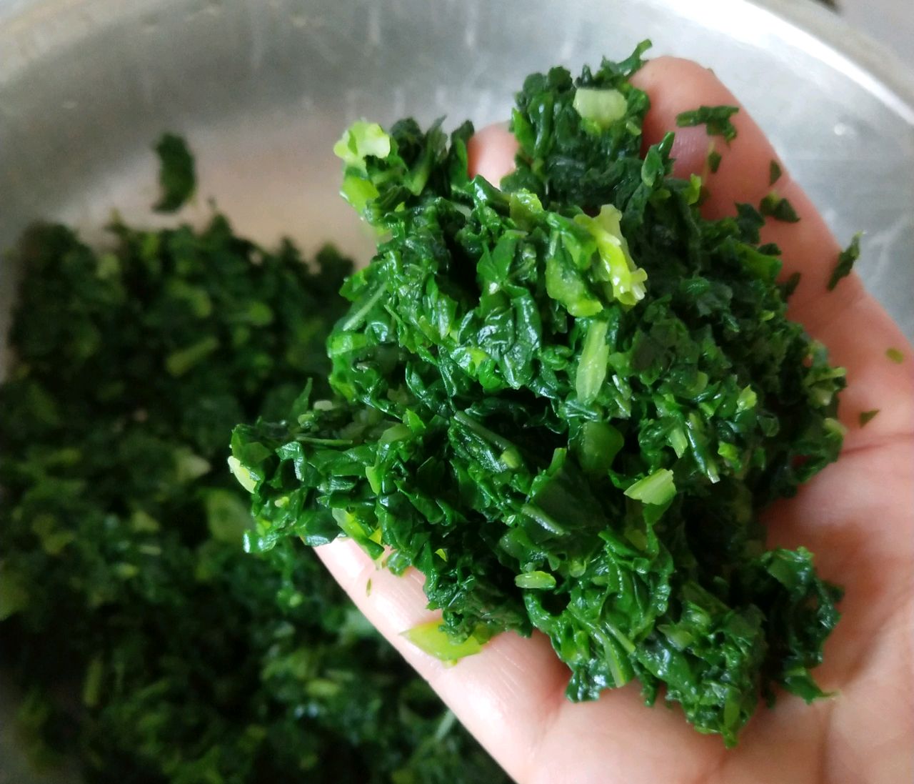 口感肉头的小白菜素包子