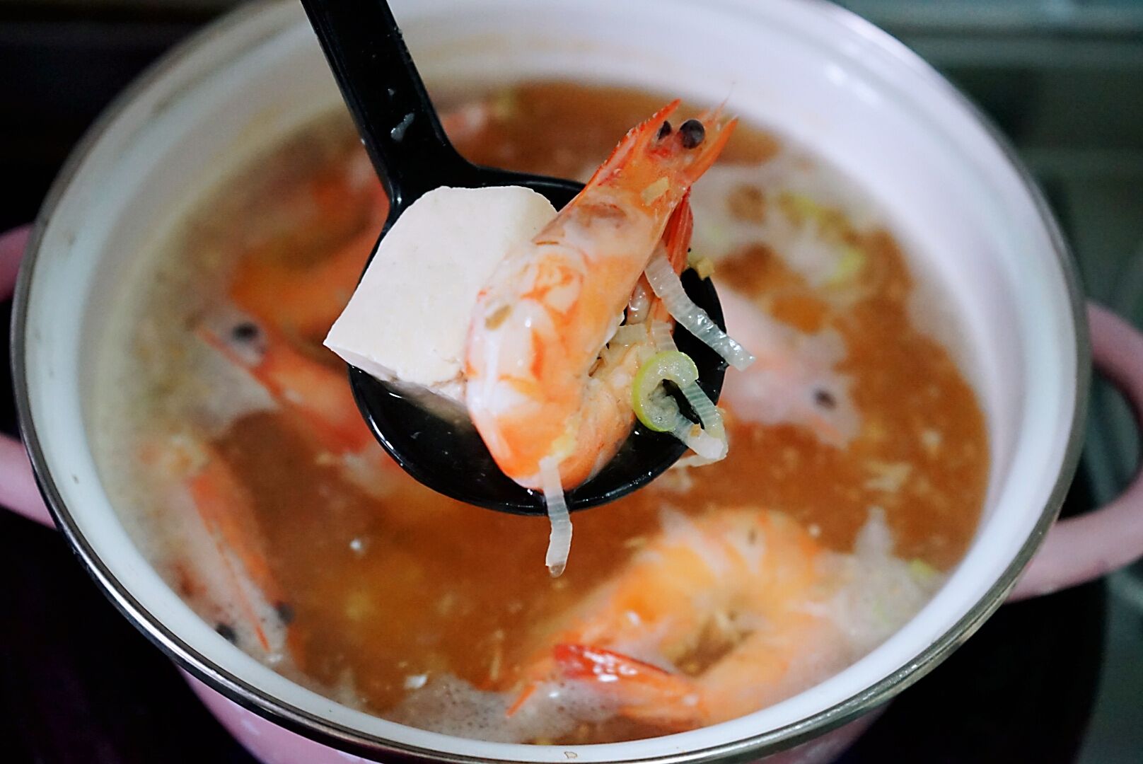 口感鲜美的鲜虾白菜豆腐汤