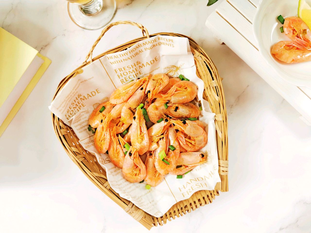 口感鲜甜~营养丰富~葱油北极虾