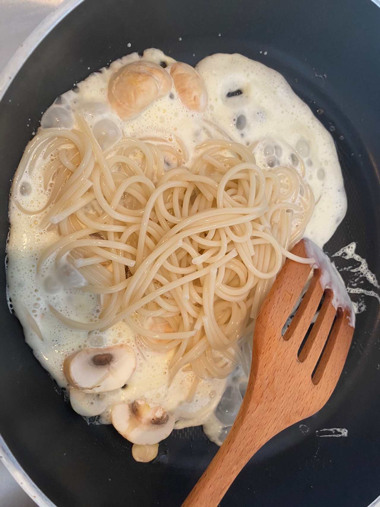 口蘑奶油意面