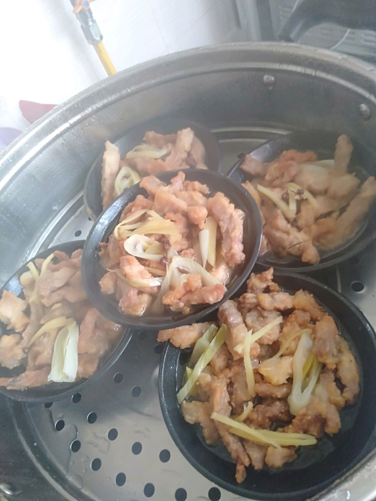 扣碗小酥肉