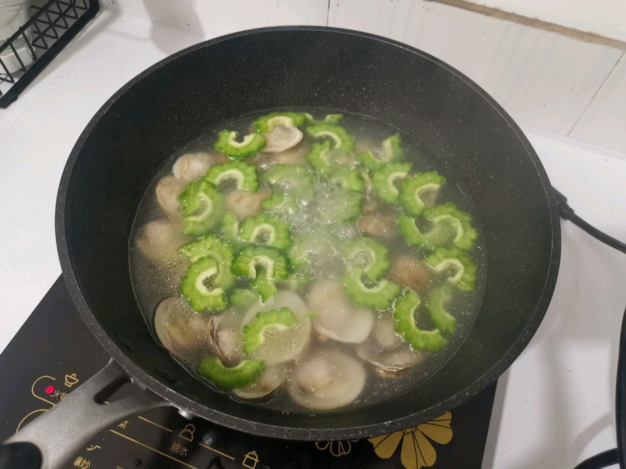 苦瓜贝壳汤