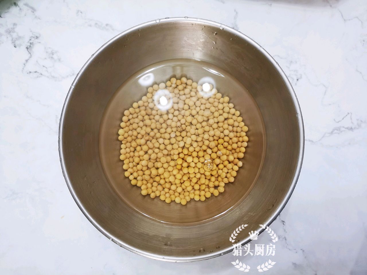 苦瓜黄豆骨头汤